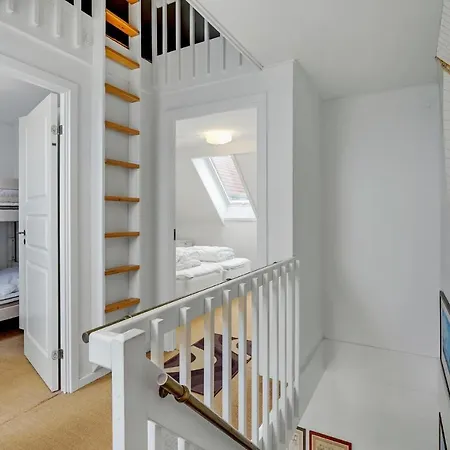 דירה Awesome Apartment In Borre With Wifi *