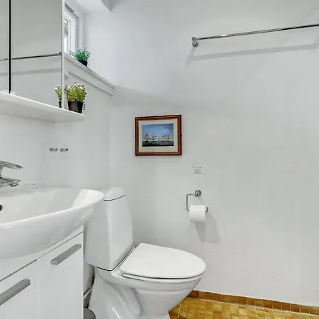 Klintholm Havneby Iii בורה