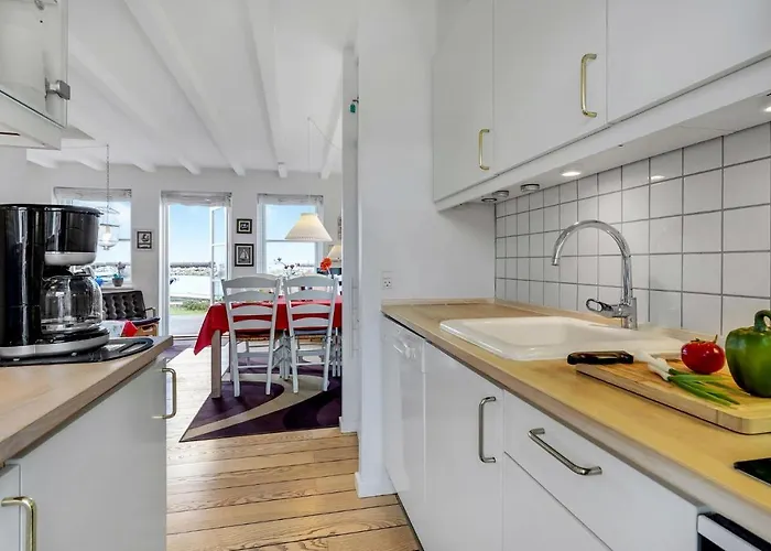 Klintholm Havneby Iii Apartament *